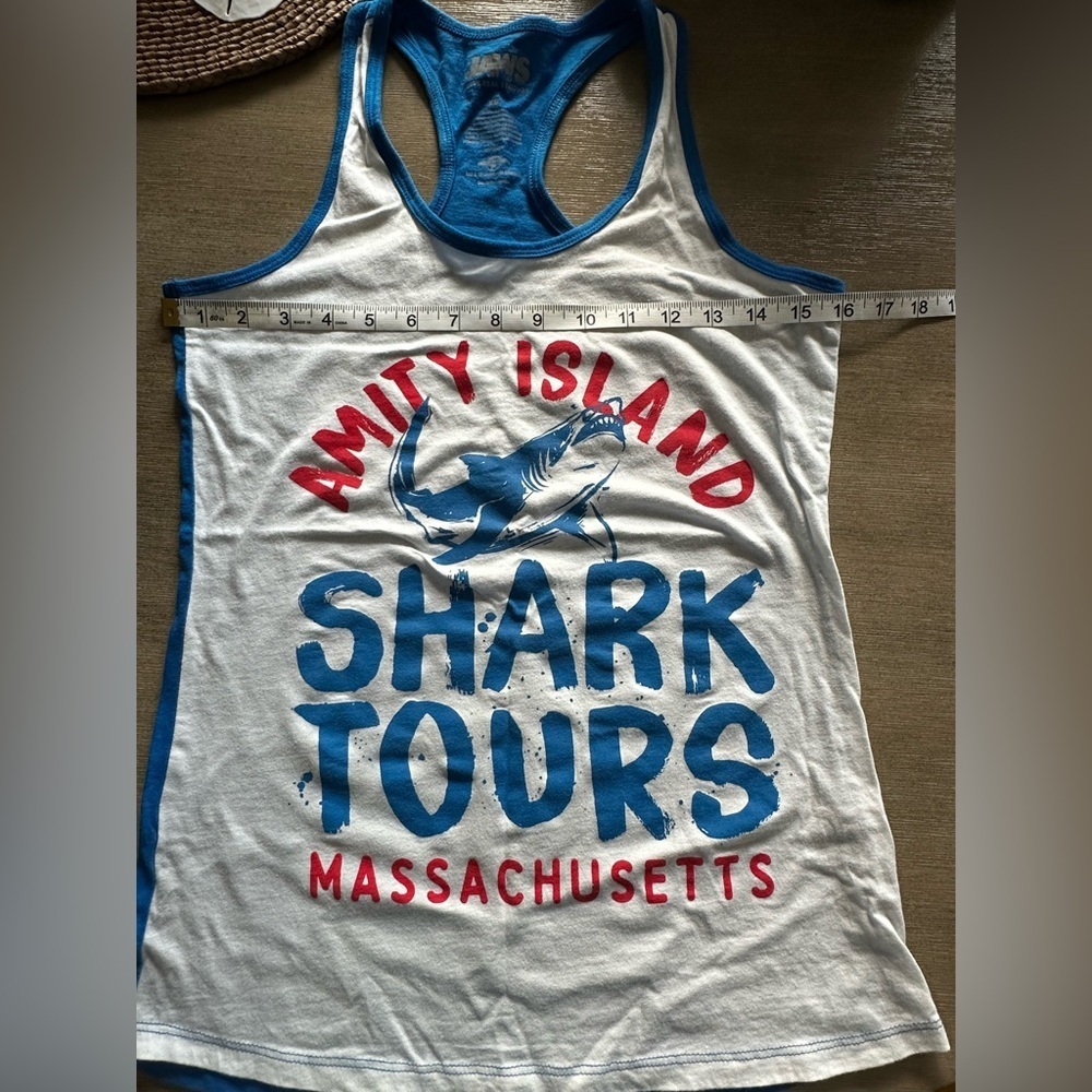 Universal studios official JAWS Tank Top XS - Picture 4 of 6